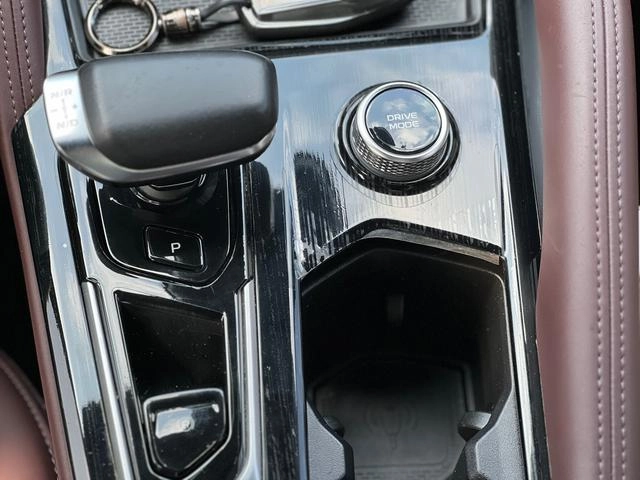 Geely Monjaro 2021 2.0TD High-power automatic four-wheel drive flagship interior photo 20 Geely Monjaro 2021 2.0TD High-power automatic four-wheel drive flagship interior photo 20