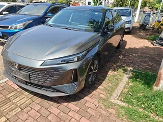 Changan Yida 2023 1.5T GDI Buque insignia automático