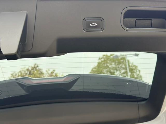 Geely Boyue L 2023 1.5TD DCT Premium Trim exterior photo 7