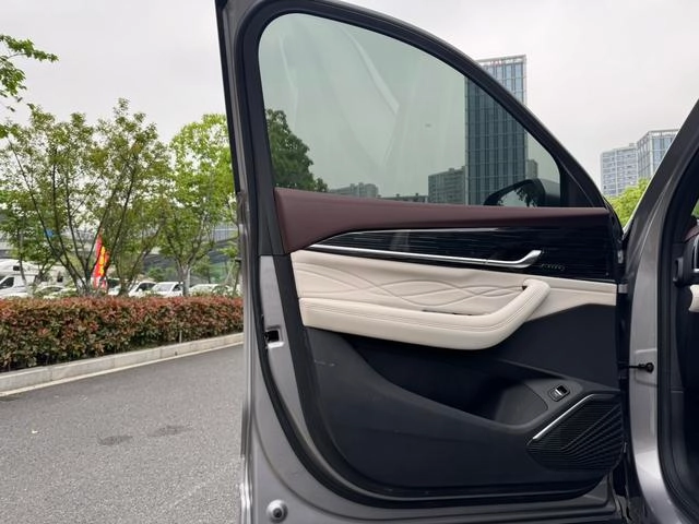 Geely Monjaro 2021 2.0TD DCT EVO Two-wheel drive noble type interior photo 19 Geely Monjaro 2021 2.0TD DCT EVO Two-wheel drive noble type interior photo 19