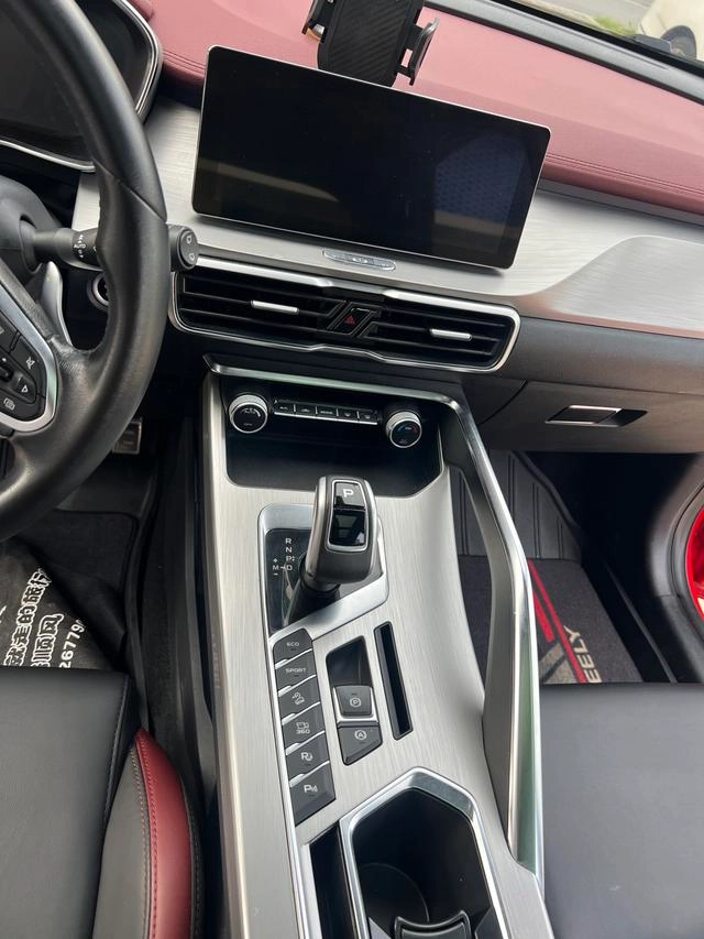 Geely Coolray 2019 Sports style 260T DCT Battle country V interior photo 12