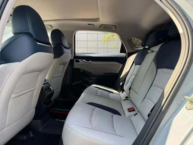 Geely Preface 2023 2.0T Premium Trim interior photo 9
