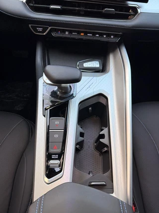 Geely Preface 2025 1.5T Восточный Яо Куньлунь-версия экстерьер фото 9