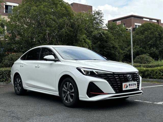 Changan Eado 2023 PLUS Enjoyment Edition Blue whale NE 1.4T GDI DCT Premium Trim exterior photo 4