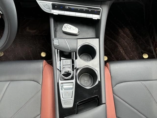 Changan Eado 2023 PLUS Enjoyment Edition Blue whale NE 1.4T GDI DCT Premium Trim interior photo 12