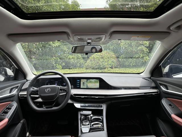 Changan Eado 2023 PLUS Enjoyment Edition Blue whale NE 1.4T GDI DCT Premium Trim interior photo 14