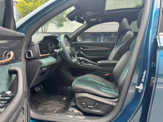 Geely Monjaro 2021 2.0TD DCT EVO Two-wheel-drive Zhizun type interior photo 11
