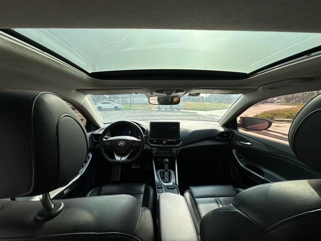 Hyundai Lafesta 2019 280TGDi Version sportive Pays VI intérieur photo 10 Hyundai Lafesta 2019 280TGDi Version sportive Pays VI intérieur photo 10