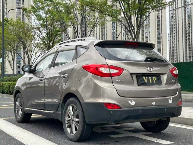 Hyundai ix35 2015 2.0L Tipo inteligente de tracción automática en dos ruedas País IV interior foto 11