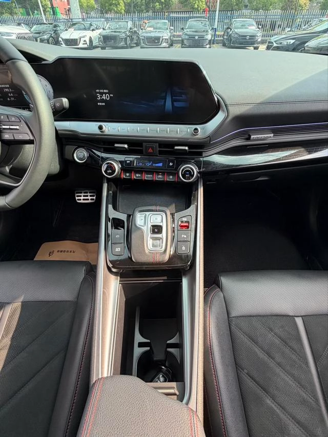 Hyundai Lafesta 2023 270TGDi DCT N Line DLX Edición de lujo interior foto 12 Hyundai Lafesta 2023 270TGDi DCT N Line DLX Edición de lujo interior foto 12