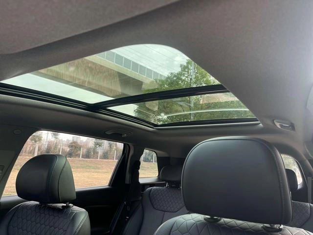 Hyundai Santa Fe 2020 380 TGDi TOP Versión insignia automática de tracción en dos ruedas interior foto 18