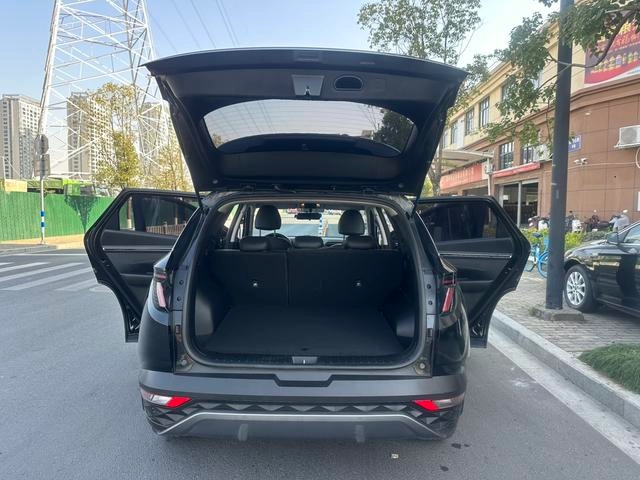 Hyundai Tucson 2021 Tucson L 1.5T GLS Ведущая версия с двумя приводами интерьер фото 11 Hyundai Tucson 2021 Tucson L 1.5T GLS Ведущая версия с двумя приводами интерьер фото 11