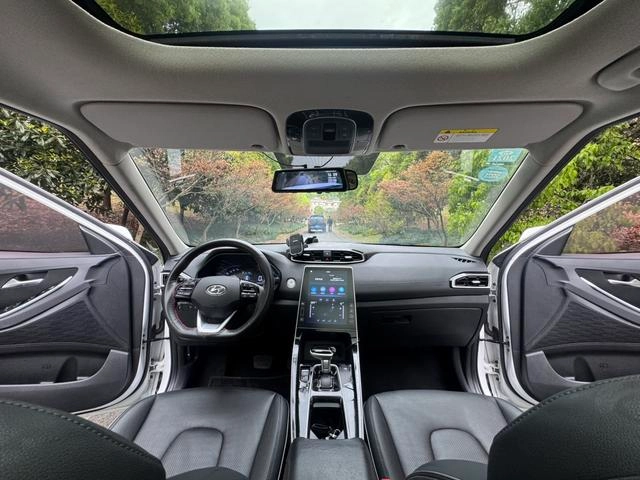 Hyundai ix25 2020 1.5L CVT Inteligente interior foto 16