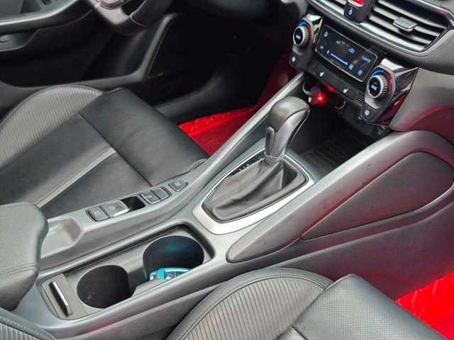 Hyundai Lafesta 2019 280TGDi Edición Smart Speed País VI interior foto 18