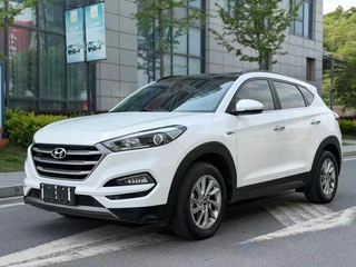 Hyundai Tucson 2015 1.6T Doble embrague, tracción delantera, versión inteligente