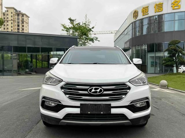 Hyundai Santa Fe 2017 2.4L Automatic two-drive intelligent type 5 seat exterior photo 2