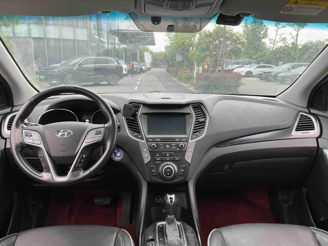 Hyundai Santa Fe 2017 2.4L Automatic two-drive intelligent type 5 seat exterior photo 4
