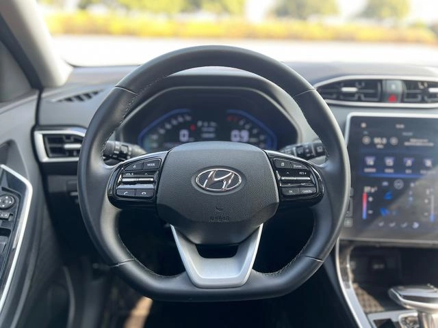 Hyundai ix25 2020 1.5L CVT Intelligent interior photo 17 Hyundai ix25 2020 1.5L CVT Intelligent interior photo 17