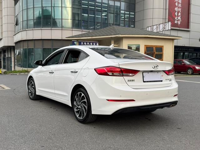 Hyundai Elantra Lingdong 2019 1.4T Double embrayage et éblouissement Type de vitalité extérieur photo 7