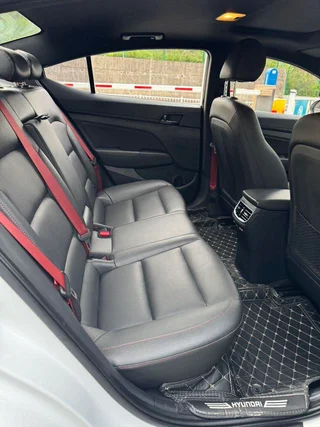Hyundai Elantra Lingdong 2019 1.4T Double embrayage et éblouissement Type de vitalité intérieur photo 10