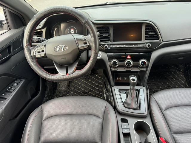 Hyundai Elantra Lingdong 2019 1.4T Double embrayage et éblouissement Type de vitalité intérieur photo 12