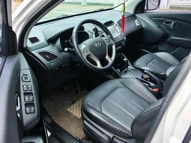 Hyundai ix35 2015 2.0L Automatic two-drive intelligent type country IV interior photo 8 Hyundai ix35 2015 2.0L Automatic two-drive intelligent type country IV interior photo 8