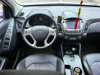 Hyundai ix35 2015 2.0L Automatic two-drive intelligent type country IV interior photo 9 Hyundai ix35 2015 2.0L Automatic two-drive intelligent type country IV interior photo 9