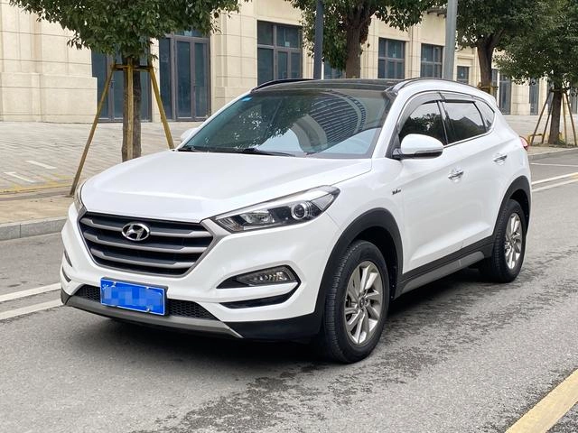 Hyundai Tucson 2018 1.6T Dual-clutch two-wheel drive 15 Anniversary Special Edition - Image 1