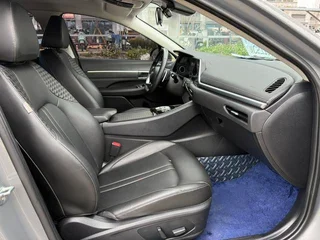 Hyundai Sonata 2020 270TGDi GL DCT Leading Edition interior photo 13 Hyundai Sonata 2020 270TGDi GL DCT Leading Edition interior photo 13