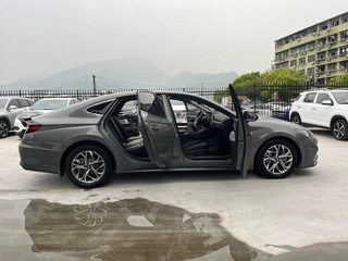 Hyundai Sonata 2020 270TGDi GL DCT Leading Edition interior photo 12 Hyundai Sonata 2020 270TGDi GL DCT Leading Edition interior photo 12