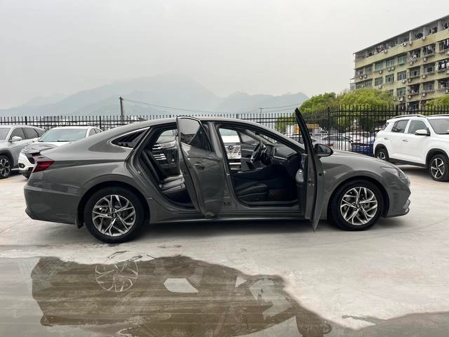 Hyundai Sonata 2020 270TGDi GL DCT Leading Edition interior photo 12 Hyundai Sonata 2020 270TGDi GL DCT Leading Edition interior photo 12