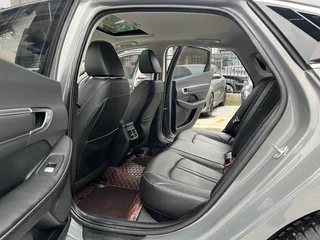 Hyundai Sonata 2020 270TGDi GL DCT Leading Edition interior photo 15 Hyundai Sonata 2020 270TGDi GL DCT Leading Edition interior photo 15