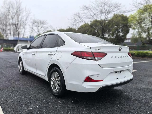 Hyundai Elantra Yuedong 2020 1.6L Version automatique agréable à l’œil GL extérieur photo 3