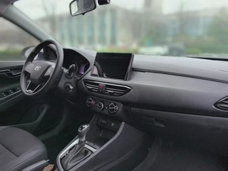 Hyundai Elantra Yuedong 2020 1.6L Version automatique agréable à l’œil GL intérieur photo 8