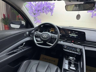 Hyundai Elantra 2023 1.5L CVT LUX Premium Edition interior photo 12 Hyundai Elantra 2023 1.5L CVT LUX Premium Edition interior photo 12