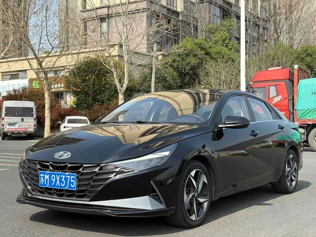 Hyundai Elantra 2021 1.5L CVT LUX Version de luxe - Image 1