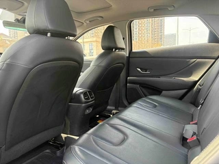 Hyundai Elantra 2021 1.5L CVT LUX Premium Edition interior photo 8 Hyundai Elantra 2021 1.5L CVT LUX Premium Edition interior photo 8