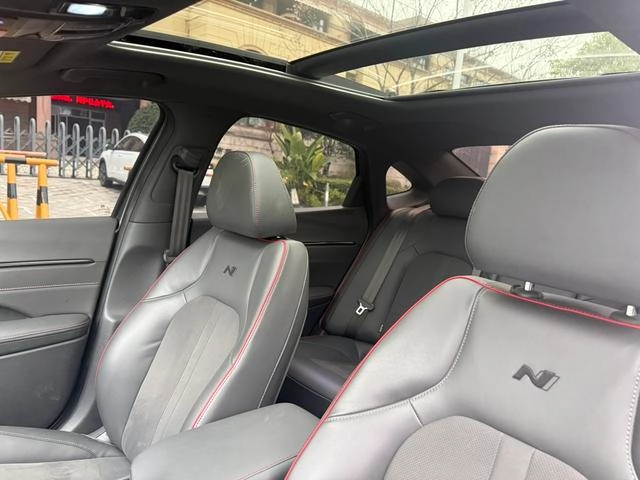 Hyundai Sonata 2024 2.0T N Line Pro interior foto 19 Hyundai Sonata 2024 2.0T N Line Pro interior foto 19