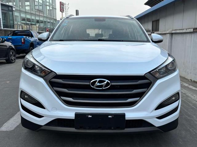 Hyundai Tucson 2015 1.6T Dual-clutch, two-wheel drive, intelligent model exterior photo 2 Hyundai Tucson 2015 1.6T Dual-clutch, two-wheel drive, intelligent model exterior photo 2