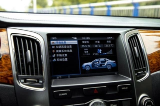 Hyundai Equus 2012 3.8 GDi Premium Edition interior photo 17