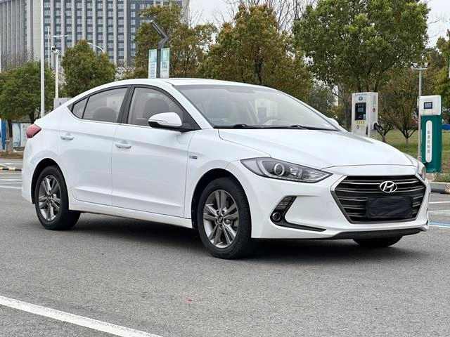 Hyundai Elantra Lingdong 2016 1.4T Doble embrague deslumbrante Tipo de vitalidad exterior foto 3