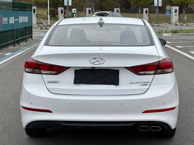 Hyundai Elantra Lingdong 2016 1.4T Doble embrague deslumbrante Tipo de vitalidad exterior foto 6