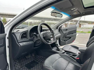 Hyundai Elantra Lingdong 2016 1.4T Doble embrague deslumbrante Tipo de vitalidad interior foto 9