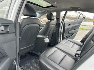 Hyundai Elantra Lingdong 2016 1.4T Doble embrague deslumbrante Tipo de vitalidad interior foto 12