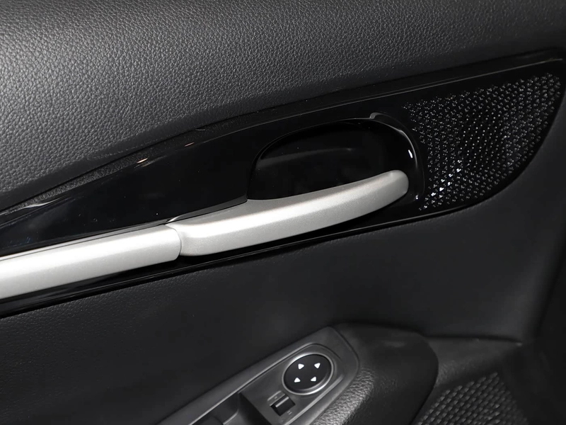 Kia Seltos 2026 1.5L IVT Versión cómoda interior foto 14 Kia Seltos 2026 1.5L IVT Versión cómoda interior foto 14
