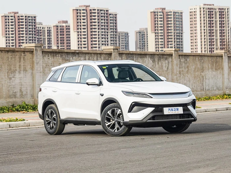 BYD Song Pro New Energy 2025 Second generation Smart Driving Version DM-i 115KM Transcendent exterior photo 3 BYD Song Pro New Energy 2025 Second generation Smart Driving Version DM-i 115KM Transcendent exterior photo 3