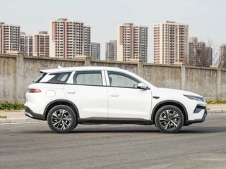 BYD Song Pro New Energy 2025 Second generation Smart Driving Version DM-i 115KM Transcendent exterior photo 8 BYD Song Pro New Energy 2025 Second generation Smart Driving Version DM-i 115KM Transcendent exterior photo 8
