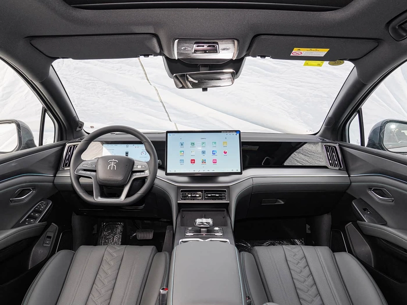 BYD Song L DM-i 2025 Smart Driving Version 112km Transcendent interior photo 12