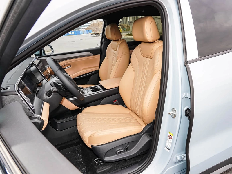 BYD Song L DM-i 2025 Smart Driving Version 112km Transcendent interior photo 13