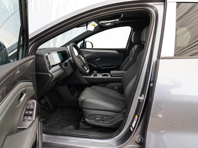 BYD Song L DM-i 2025 Smart Driving Version 112km Transcendent interior photo 16